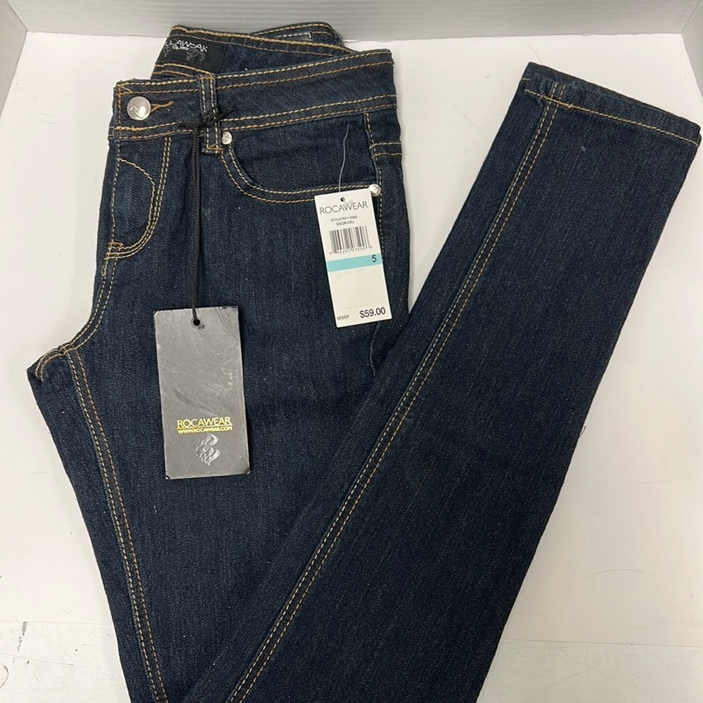 NWT Rocawear Skinny Jeans